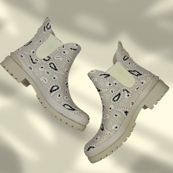 Keds Rowan Beige Bandana Print Short Rain Boots - Picture 2 of 10